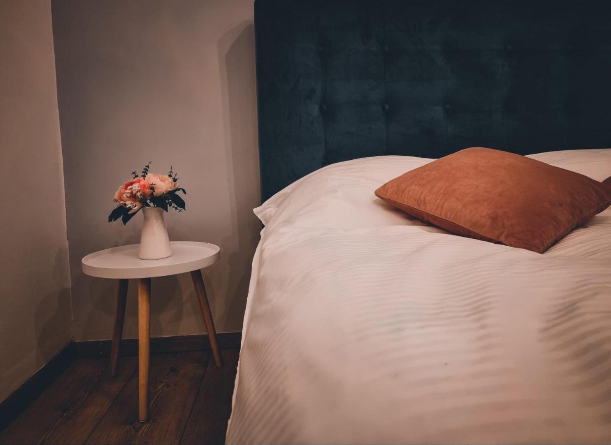 Home Central Apartment Braşov Buitenkant foto