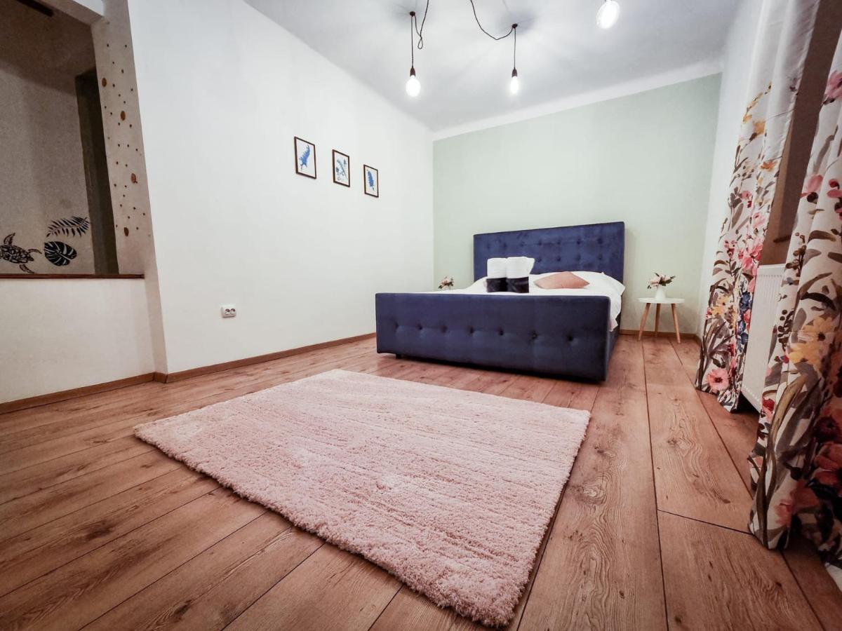 Home Central Apartment Braşov Buitenkant foto