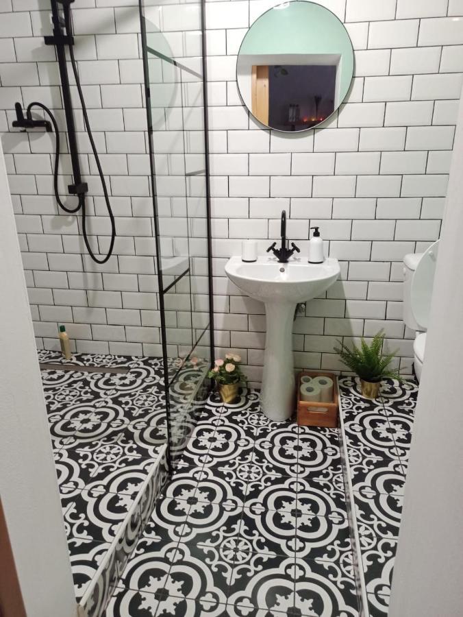 Home Central Apartment Braşov Buitenkant foto